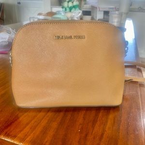 Michael Kors small women’s crossbody camel color with adjustable straps